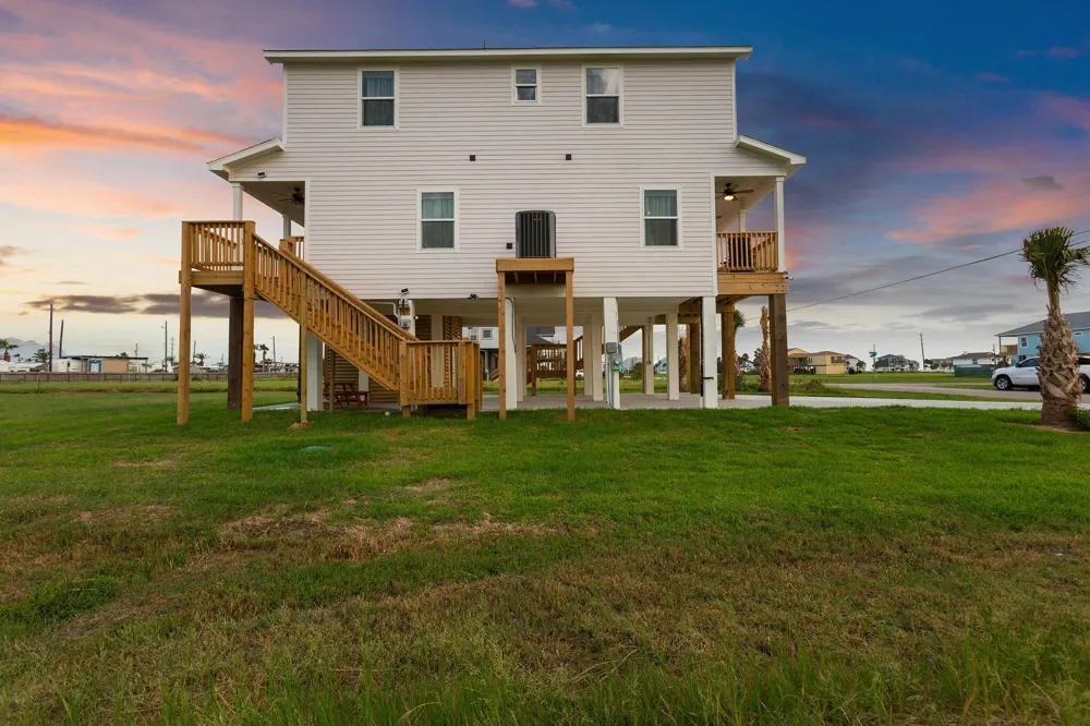 18103 Shaman Drive Galveston, TX 77554