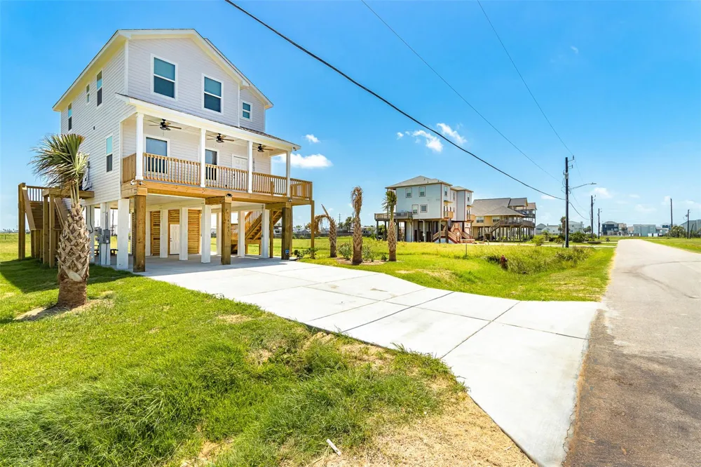 18103 Shaman Drive Galveston, TX 77554