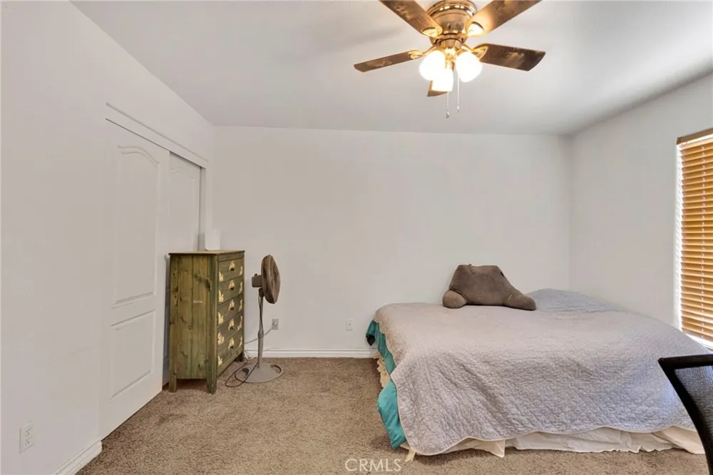 24332 Roundup Apple Valley, CA 92308