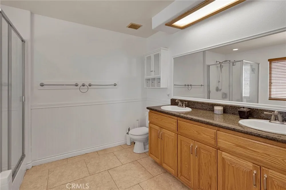 24332 Roundup Apple Valley, CA 92308