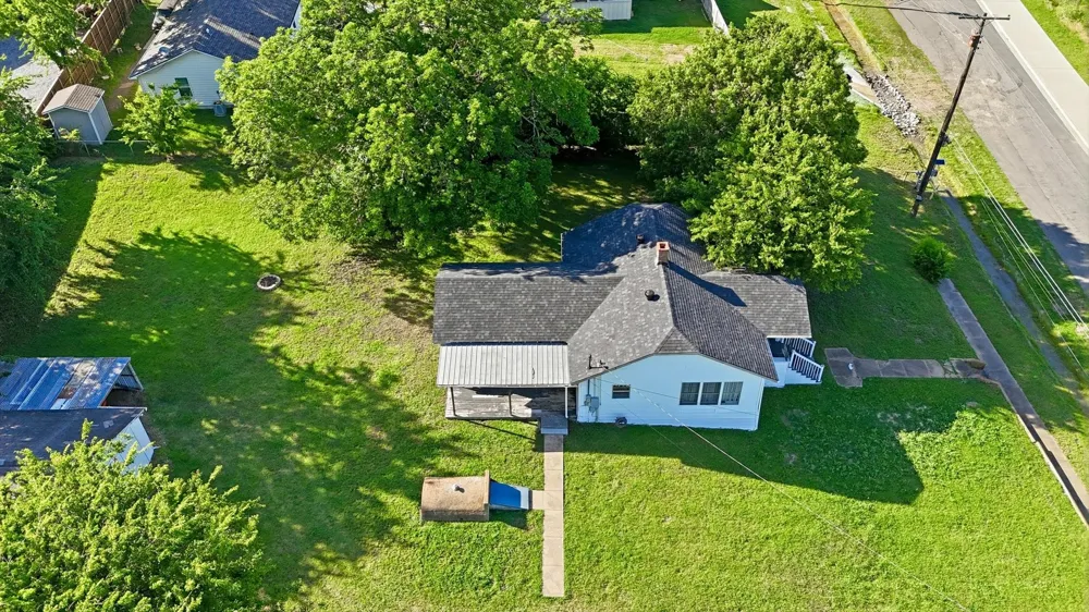 754 Main Drive Van Alstyne, TX 75495