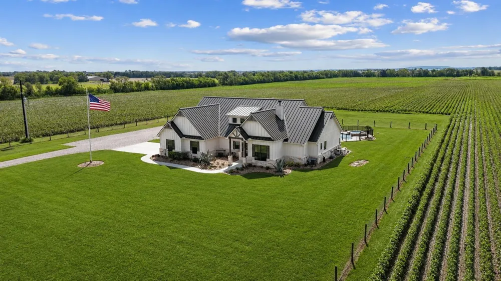8441 Fairchild Road Richmond, TX 77469