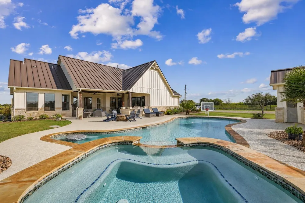 8441 Fairchild Road Richmond, TX 77469