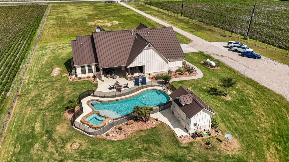 8441 Fairchild Road Richmond, TX 77469