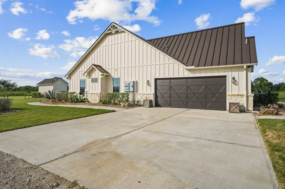 8441 Fairchild Road Richmond, TX 77469