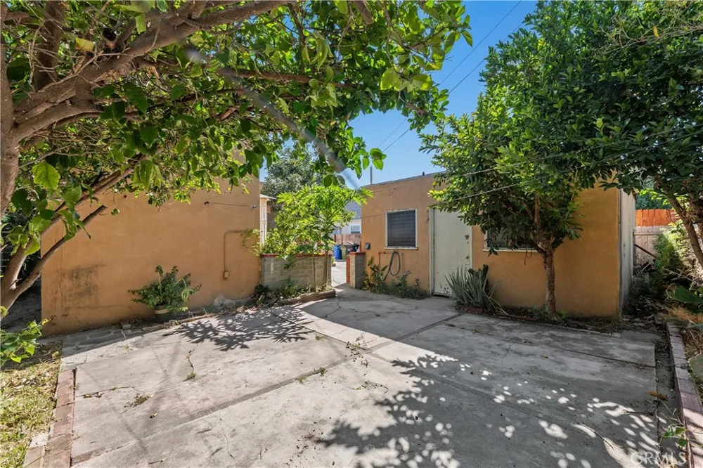 2801 Cudahy Huntington Park, CA 90255
