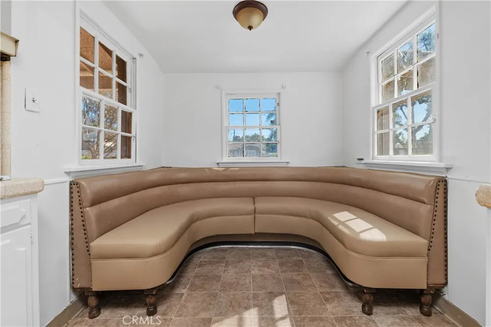 2801 Cudahy Huntington Park, CA 90255