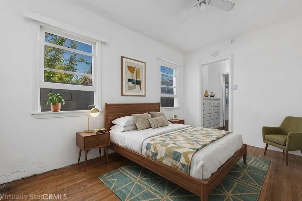 2801 Cudahy Huntington Park, CA 90255