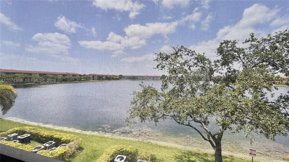 1400 SW 131st Way #305Q Pembroke Pines, FL 33027