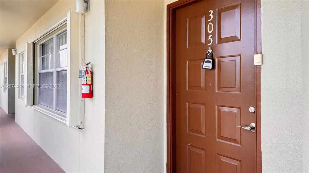 1400 SW 131st Way #305Q Pembroke Pines, FL 33027