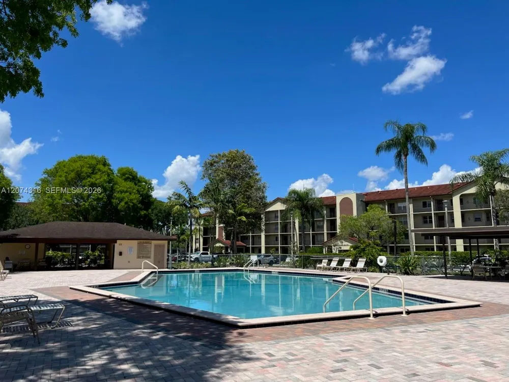 1400 SW 131st Way #305Q Pembroke Pines, FL 33027