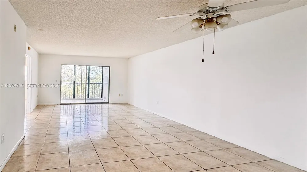 1400 SW 131st Way #305Q Pembroke Pines, FL 33027