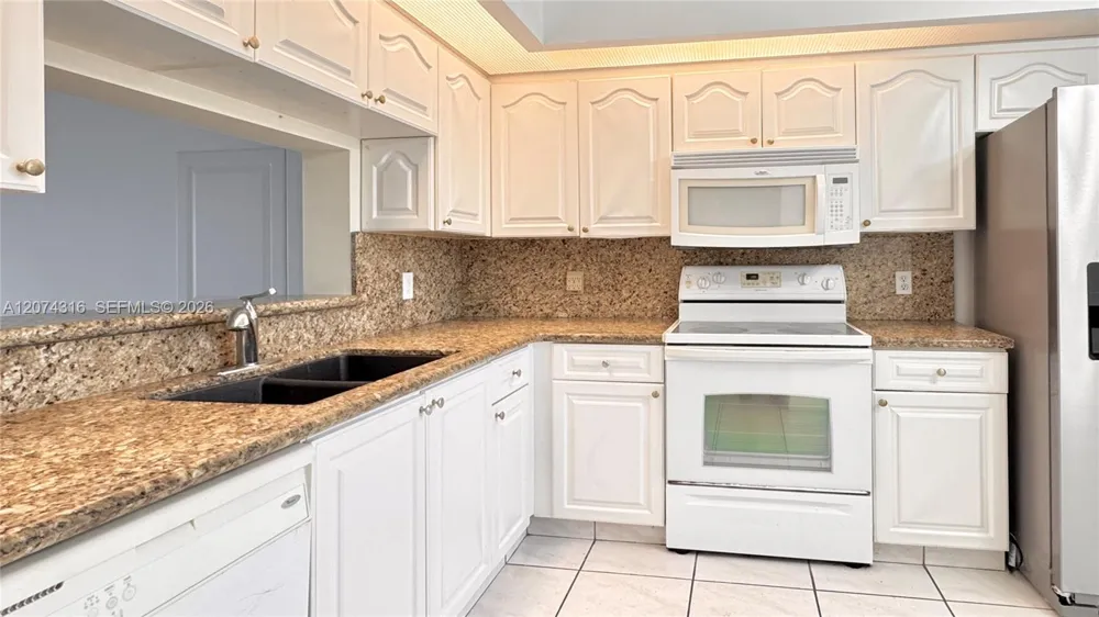 1400 SW 131st Way #305Q Pembroke Pines, FL 33027