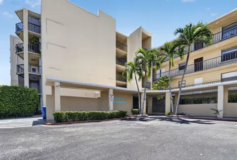 890 FEDERAL Highway #202