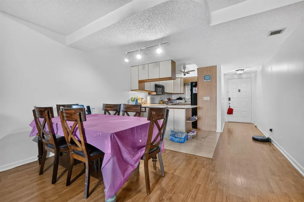 890 Federal Highway #202 Lantana, FL 33462