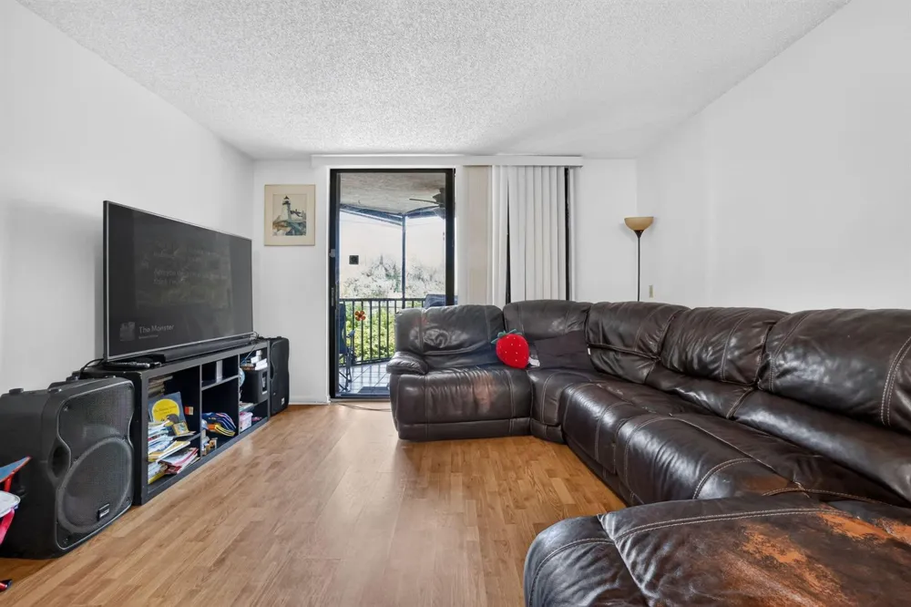 890 Federal Highway #202 Lantana, FL 33462