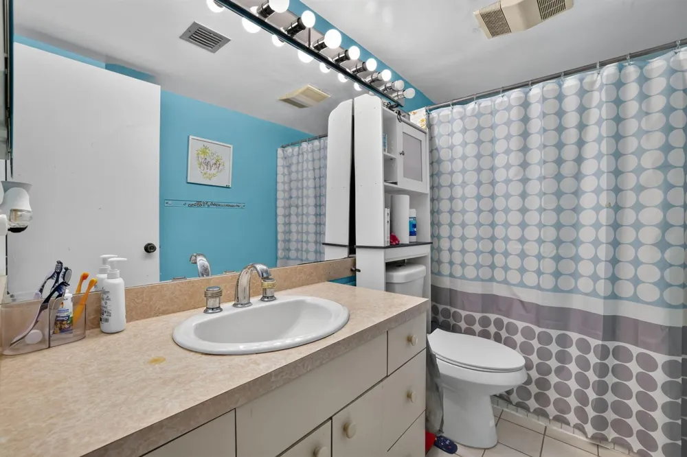 890 Federal Highway #202 Lantana, FL 33462