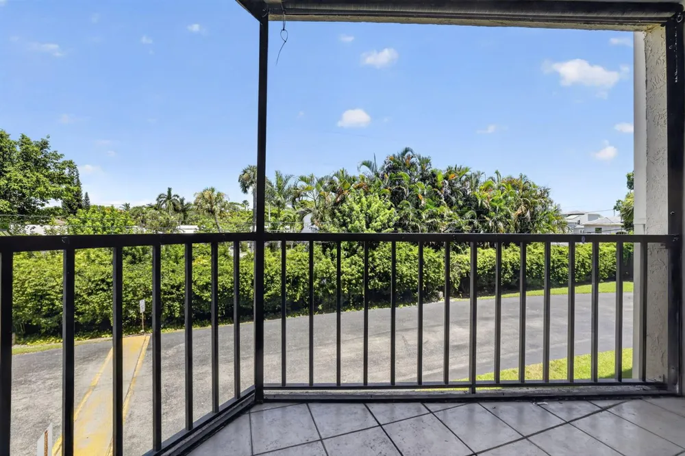 890 Federal Highway #202 Lantana, FL 33462