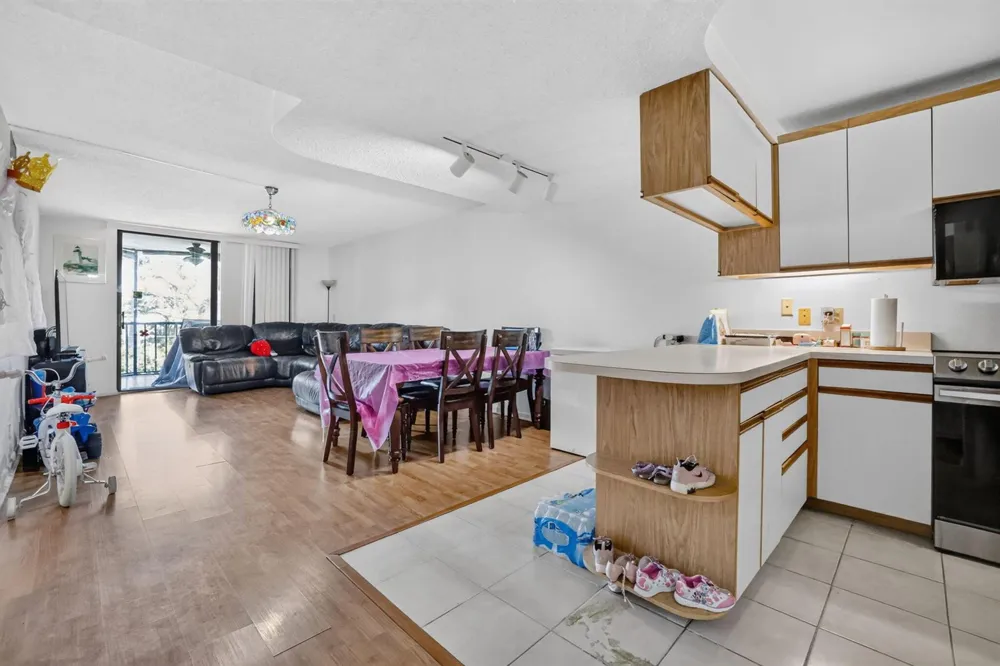890 Federal Highway #202 Lantana, FL 33462