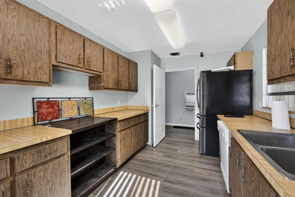 890 Federal Highway #202 Lantana, FL 33462
