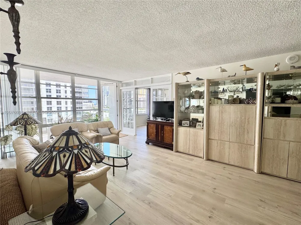 230 174th St #1110 Sunny Isles Beach, FL 33160