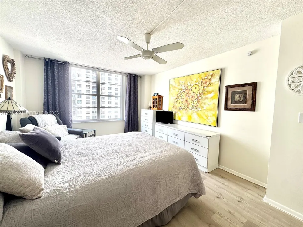 230 174th St #1110 Sunny Isles Beach, FL 33160