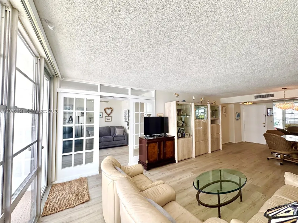 230 174th St #1110 Sunny Isles Beach, FL 33160
