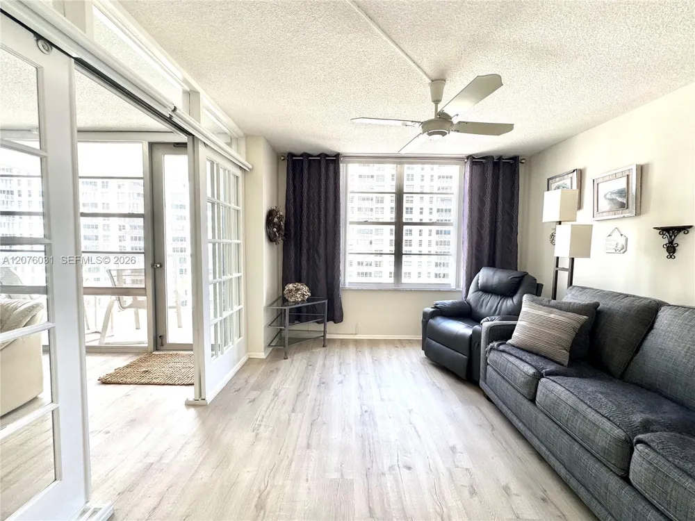 230 174th St #1110 Sunny Isles Beach, FL 33160
