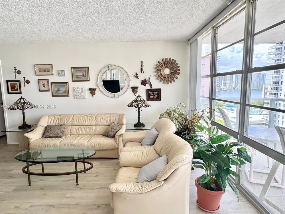 230 174th St #1110 Sunny Isles Beach, FL 33160