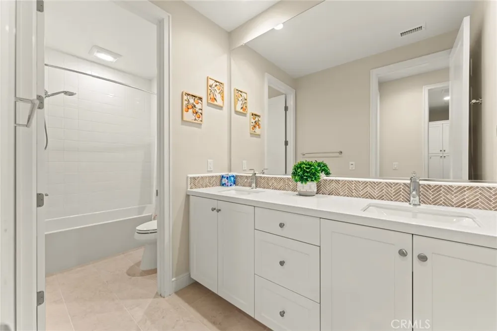 126 Abalone Irvine, CA 92620