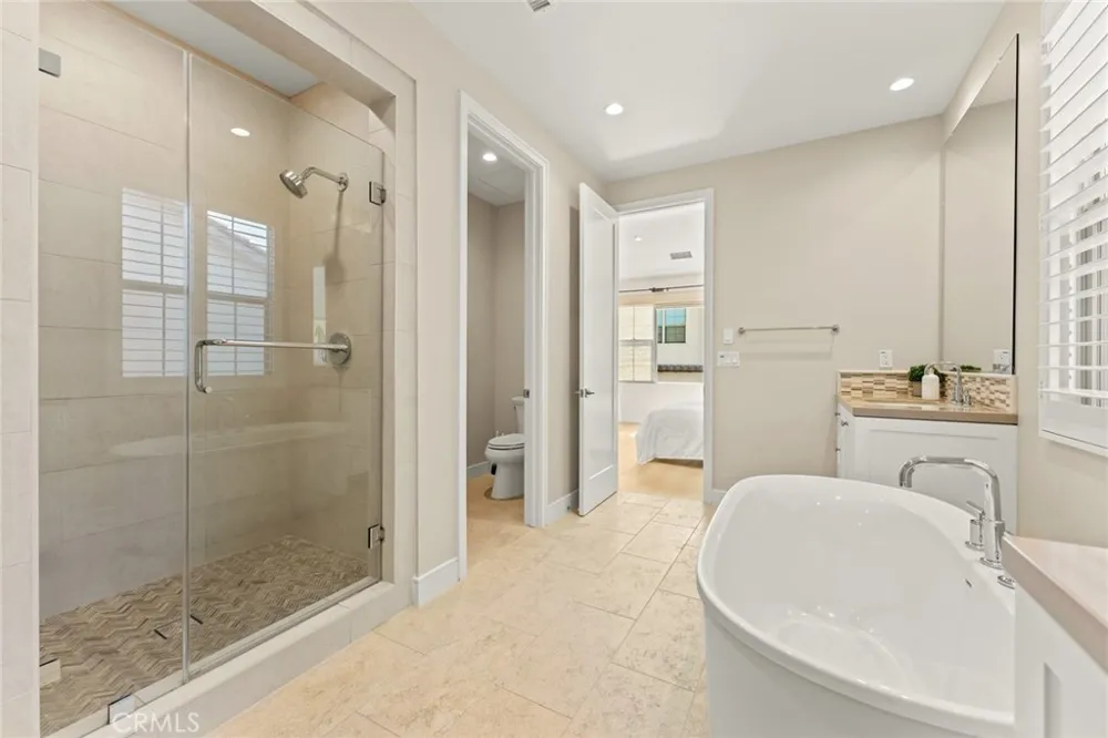 126 Abalone Irvine, CA 92620
