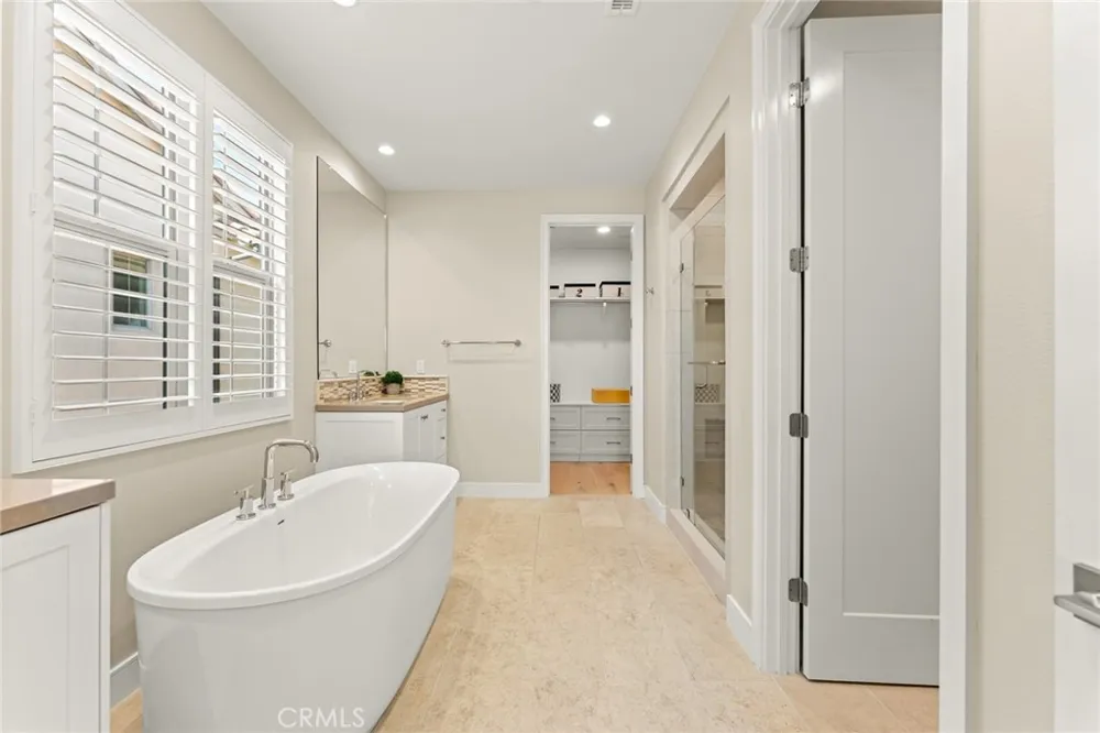 126 Abalone Irvine, CA 92620