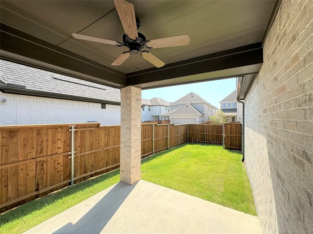 15621 Fringe Tree Road Frisco, TX 75035