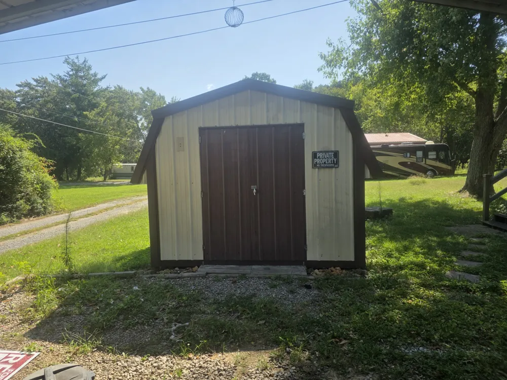 732 New Deal Potts Rd Cottontown, TN 37048