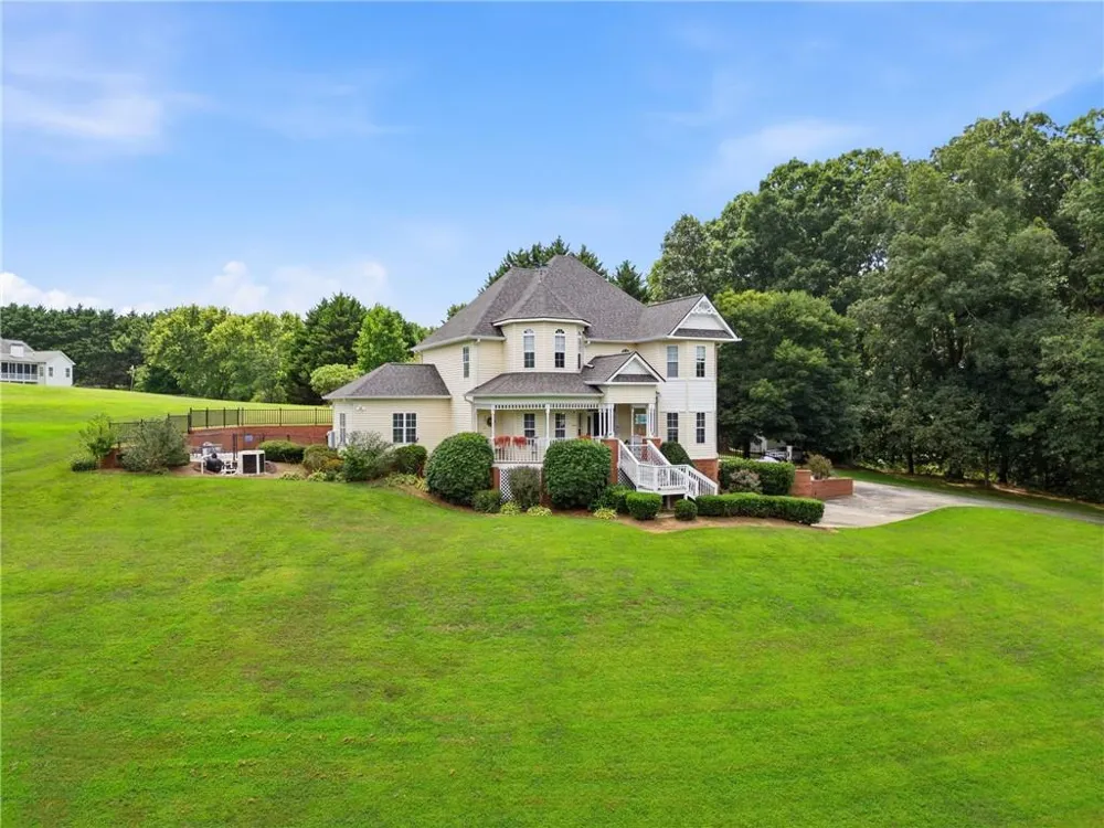 5301 Will Wheeler Road Murrayville, GA 30564