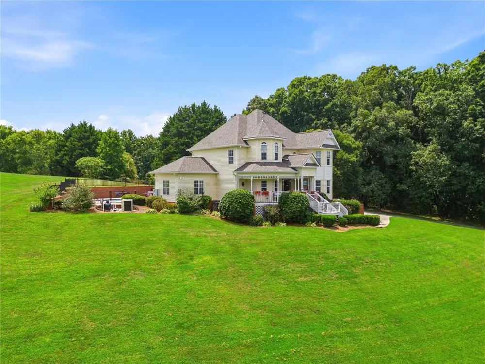 5301 Will Wheeler Road Murrayville, GA 30564