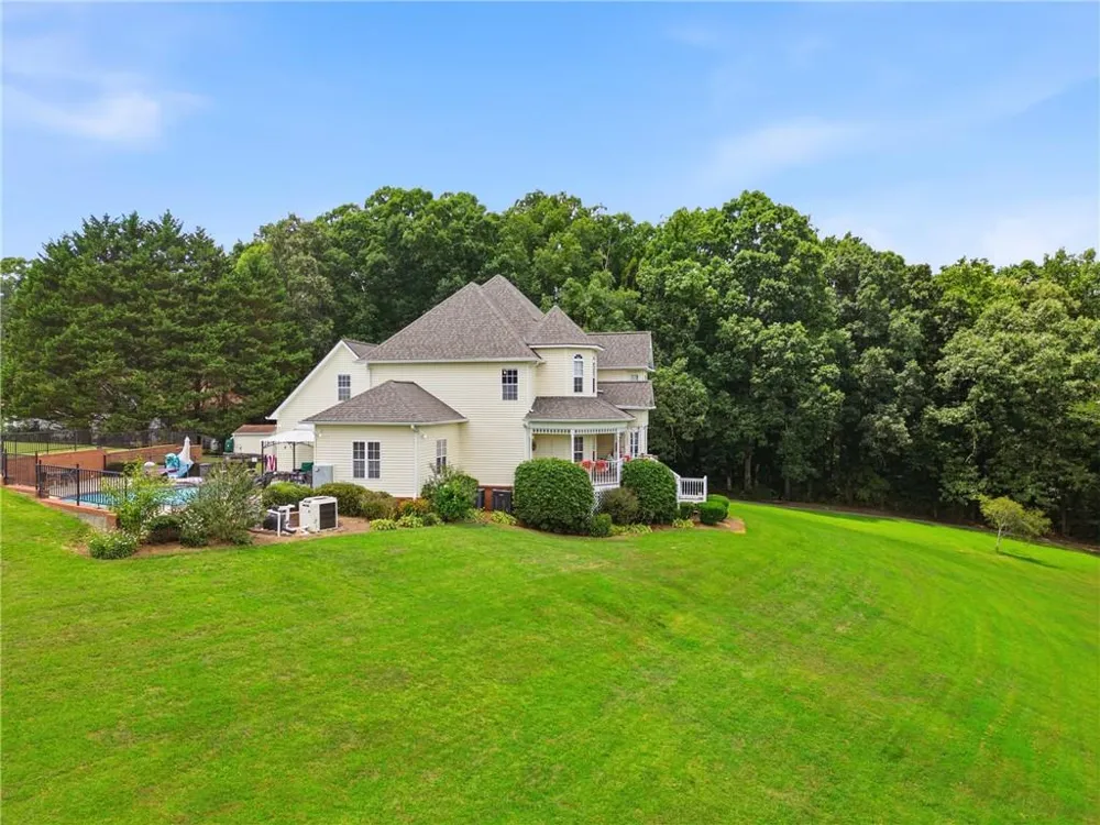 5301 Will Wheeler Road Murrayville, GA 30564