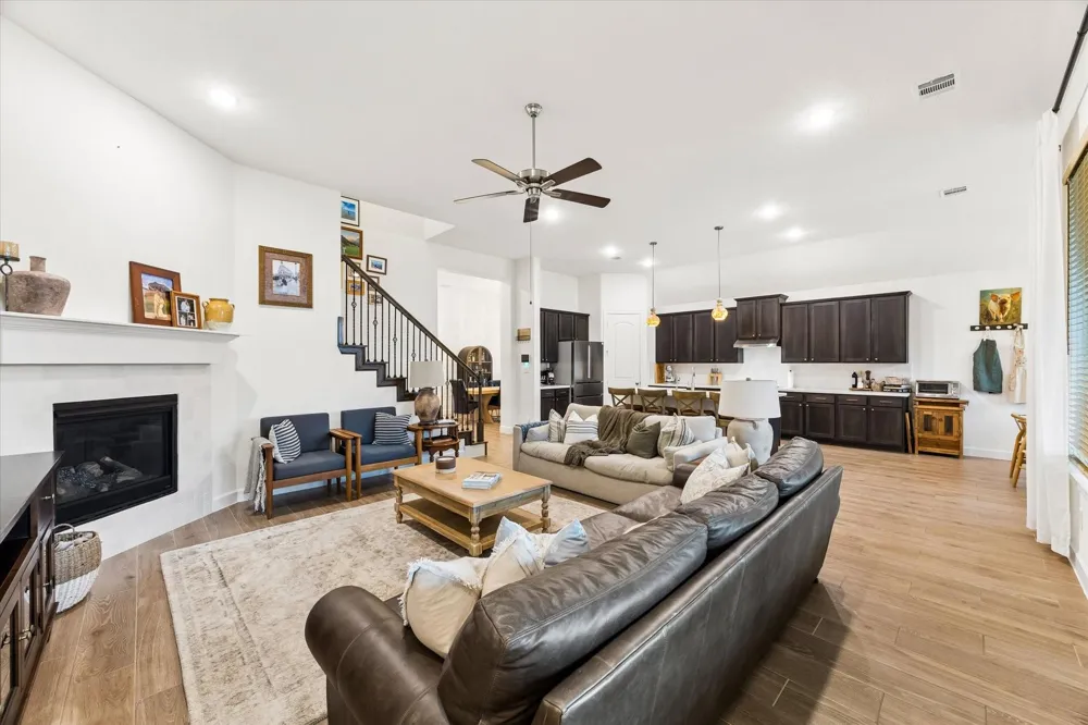 729 Maplewood League City, TX 77573