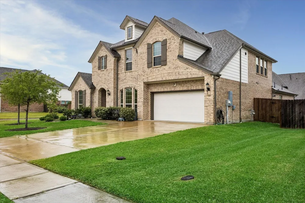 729 Maplewood League City, TX 77573