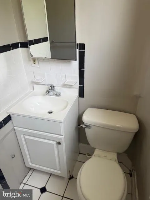 6408 BROOK AVENUE #B Baltimore, MD 21206
