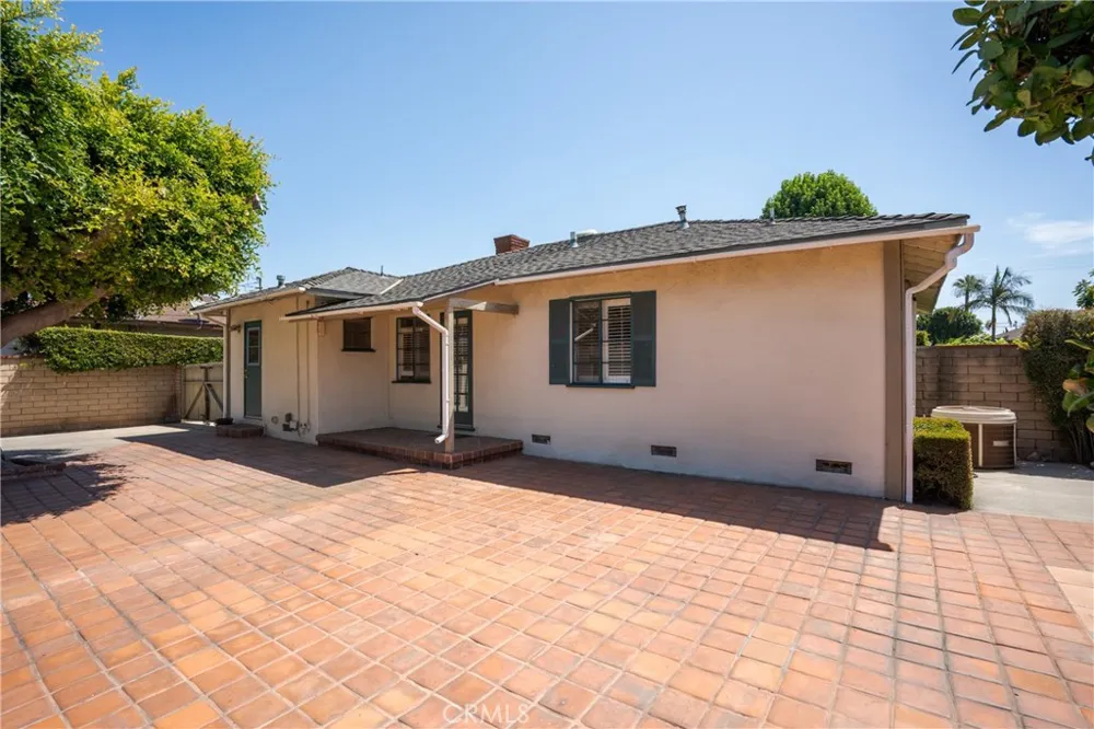 727 S Fenimore Covina, CA 91723