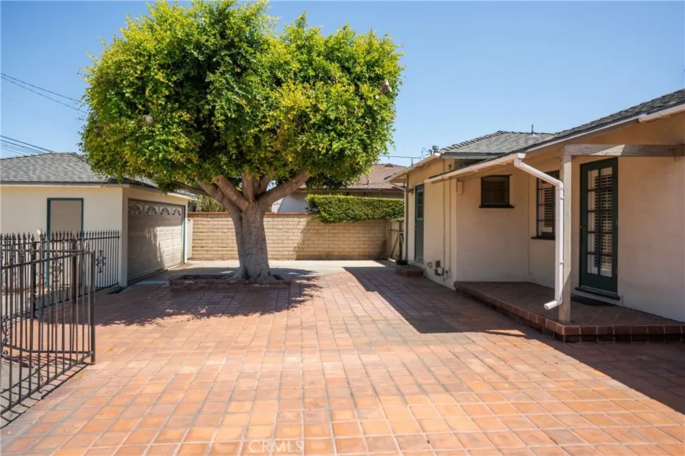 727 S Fenimore Covina, CA 91723