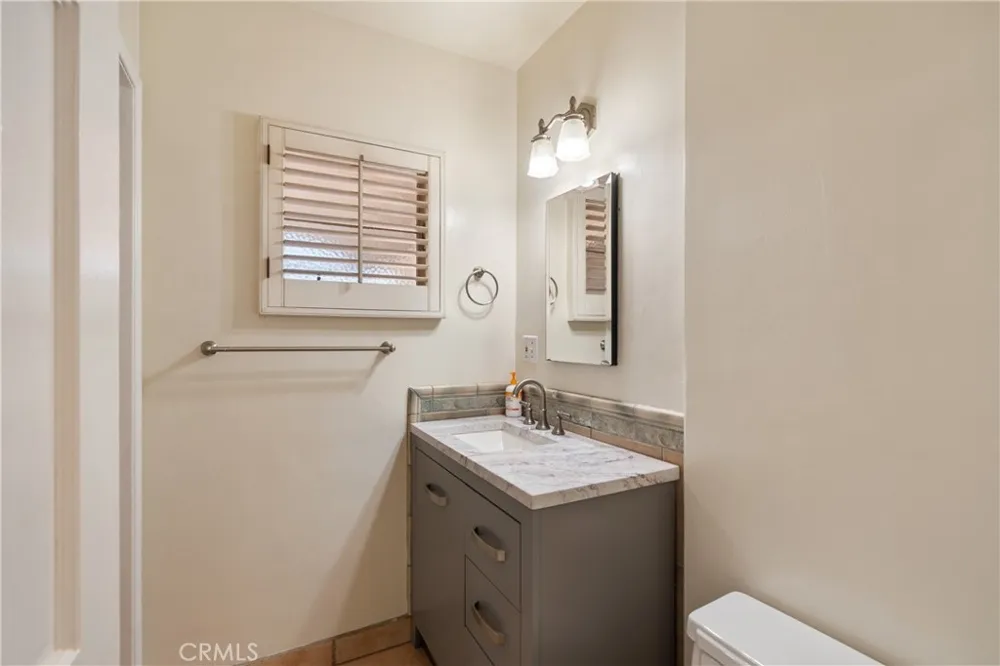 727 S Fenimore Covina, CA 91723
