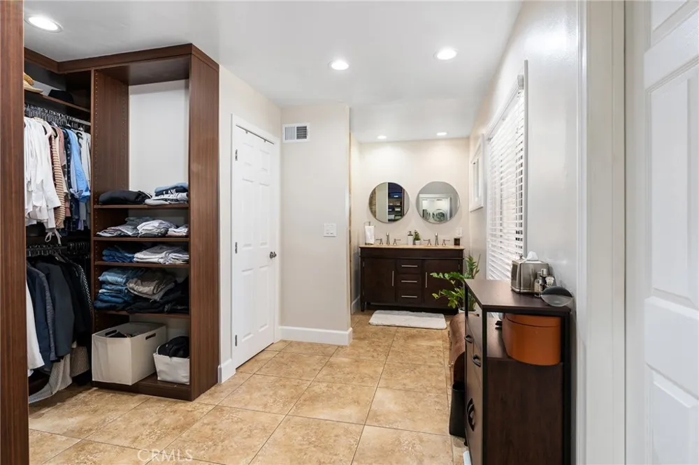 6609 Birchton Avenue West Hills, CA 91307