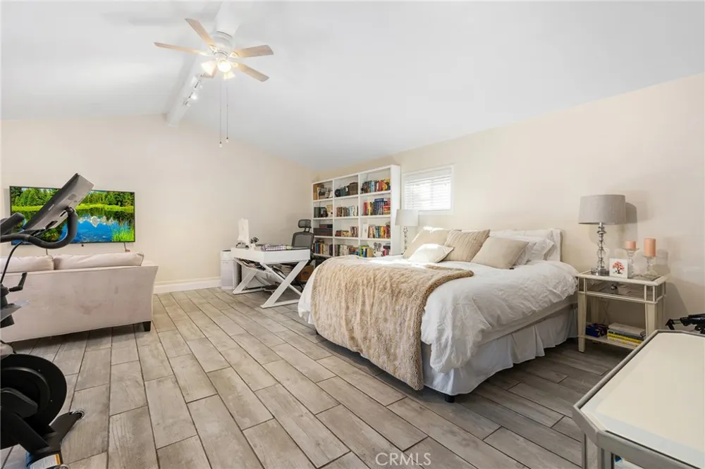 6609 Birchton Avenue West Hills, CA 91307