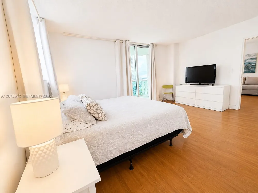 3901 S Ocean Dr #15O Hollywood, FL 33019