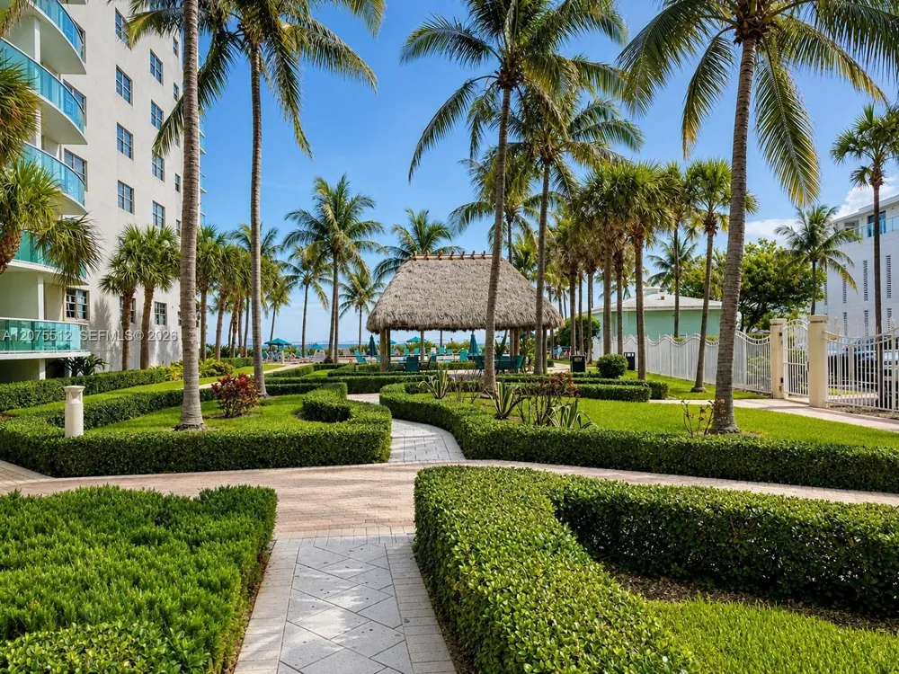 3901 S Ocean Dr #15O Hollywood, FL 33019