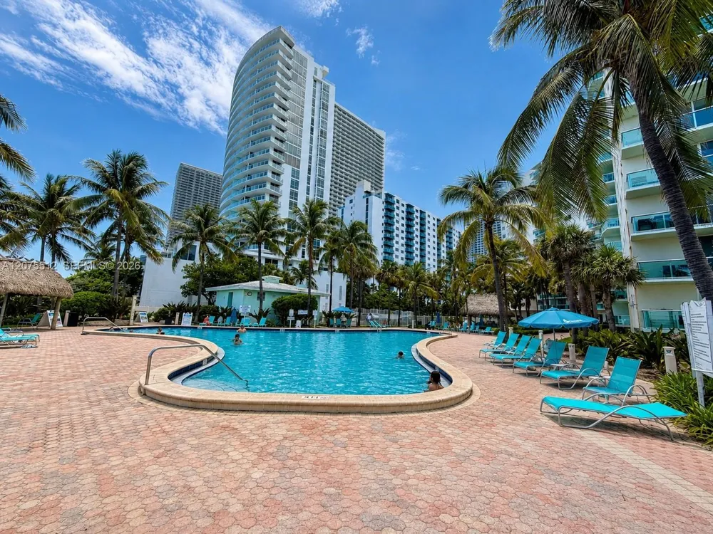 3901 S Ocean Dr #15O Hollywood, FL 33019