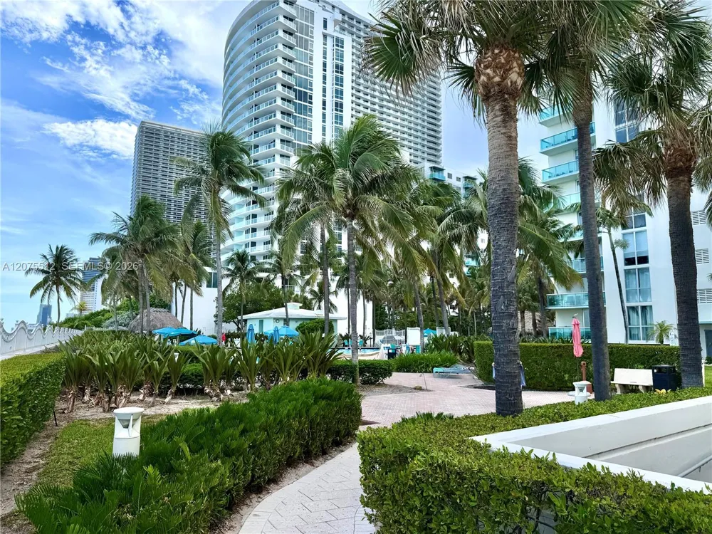 3901 S Ocean Dr #15O Hollywood, FL 33019