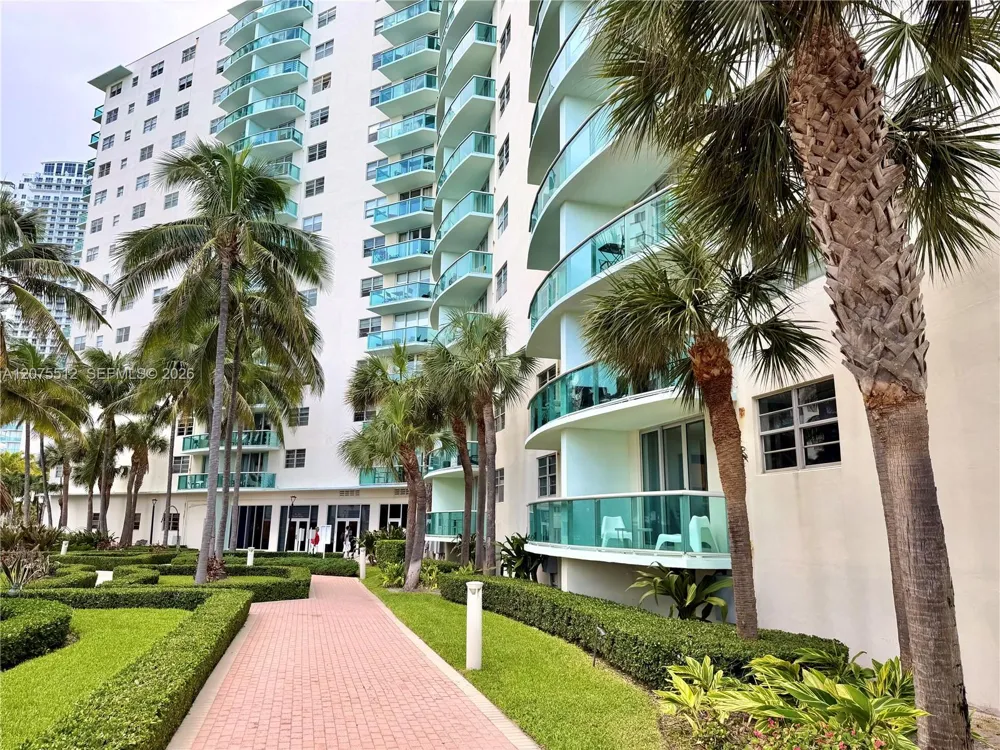 3901 S Ocean Dr #15O Hollywood, FL 33019